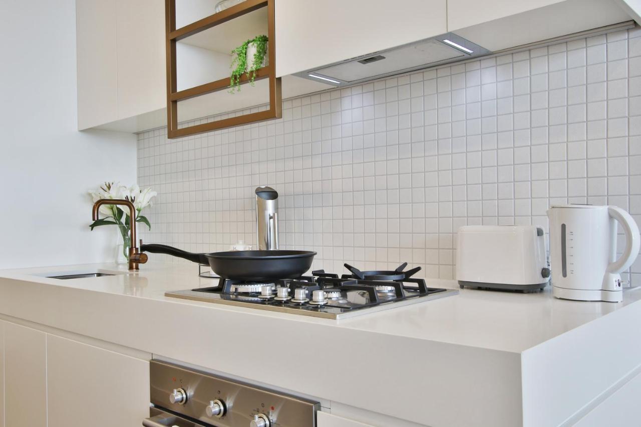Domi Serviced Apartments Glen Waverley Esterno foto